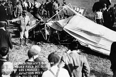 Hoxsey biplane crash