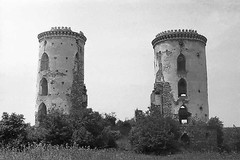 Вид на руїни замку Шеррогородський