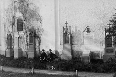 Trutnov, kaple sv. Jana Křtitele. Рomníky padlých v prusko - rakouské válce (1866) u kaple