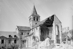 Prieuré de Graville au Havre : église, après les bombardements de la Seconde Guerre mondiale
