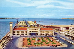 Luanda. Largo Diogo Cão e porto de Luanda