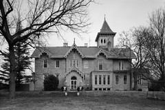 New Castle. 112 West Sixth Street: Lesley-Travers Mansion