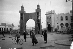 Casablanca: Arabs building for the reception of the president