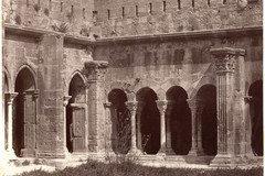 Cloître St Trophime à Arles XIIe siècle