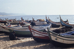 Nazaré. Barcos na praia