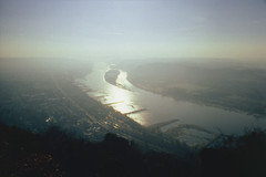 Blick auf den Rhein vom Berg Drachenfels