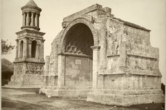 Saint-Rémy. Arc de triomphe romain et monument