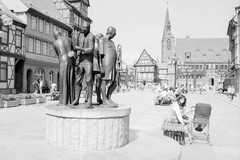 Statue, Münzenberger Musikanten, auf dem Marktplatz in der Altstadt am Markt in Quedlinburg