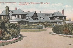 Along the Ocean Drive. Bleak House. Residence og M.J. Perry. Newport R.I