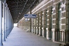 Image des quais de la gare de Canfranc, lors de sa fermeture, diciembre de 1985