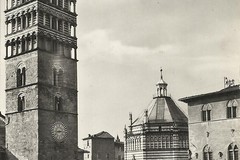 Pistoia, Il campanile e Piazza Duomo