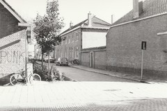 Theodorus Boomstraat vanaf de W. de Vries Robbéweg (20-09-1979)
