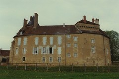 Château de Vandenesse. Ensemble est, vue générale