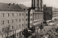 Dessau. Blick auf Wilhelm-Pieck-Straße mit Museumsturm