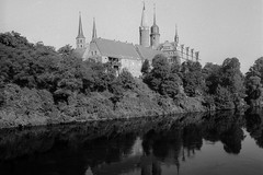 Renaissance Schloss Merseburg am Ufer der Saale