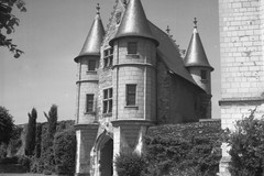 Château d'Angers - Châtelet, vue extérieure de la cour seigneuriale