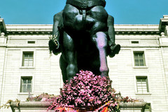 Estatua de Francisco Franco frente a los Nuevos Ministerios