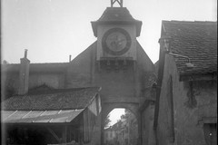 Saint-Prex: tour de l'horloge et Grand'rue