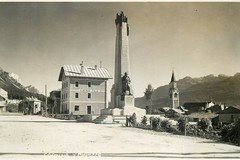 Cortina d'Ampezzo, Monumento al generale Cantore e Albero Italia