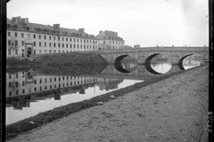 Les quais de Pontivy près du pont de Clisson (aujourd'hui pont du Quartier)