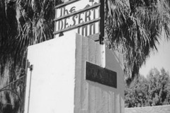 Desert Inn Hotel Sign