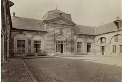 Stains: Ancien château du Harlay puis de Vatry (Mairie)