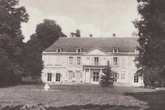 Montigny-la-Resle. Château de Montford