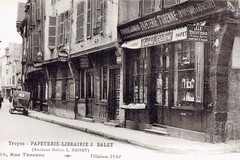 Troyes. 10, Rue de Turenne: papeterie-librairie J. Balet