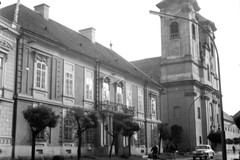 Kossuth Lajos utca, Ferences templom