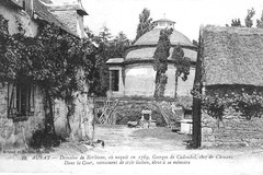 Kerléano. Monument funeraire de Georges de Cadoudal, chef des Chouans