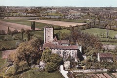 Chateau de Curton: Le Donjon. Vue aérienne