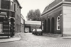 Gorinchem, Wolpherenwal vanaf hoek Melkheul (05-08-1979)