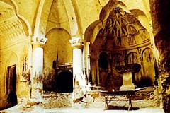Алтарь подземного Гегардского собора. Գեղարդ - զոհասեղան