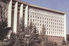 Fragmentul clădirii Comitetului Central al Partidului Comunist al SSR-ului moldovenesc