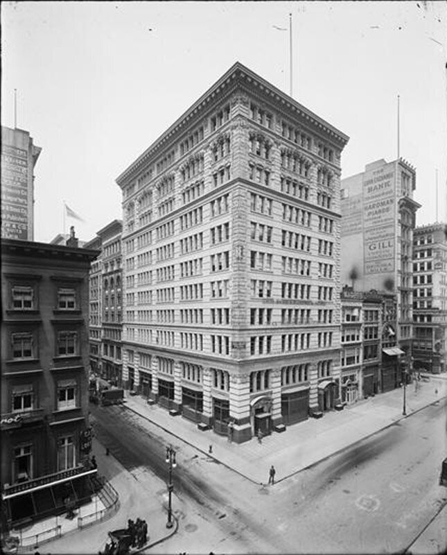 18th Street at the N.W. corner of 5th Avenue. General exterior.