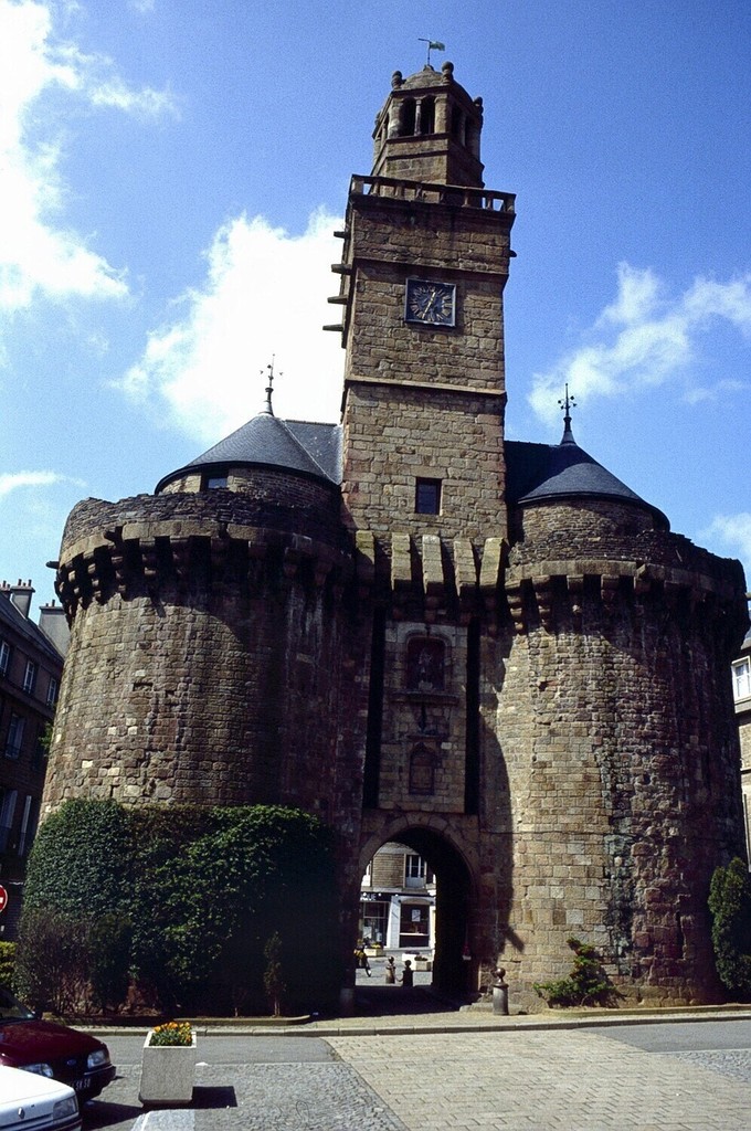 Porte Horloge de Vire façade orientale