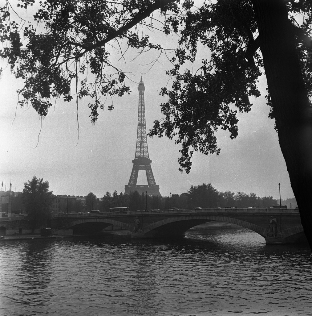 Pont de l'Alma et Tour Eiffel