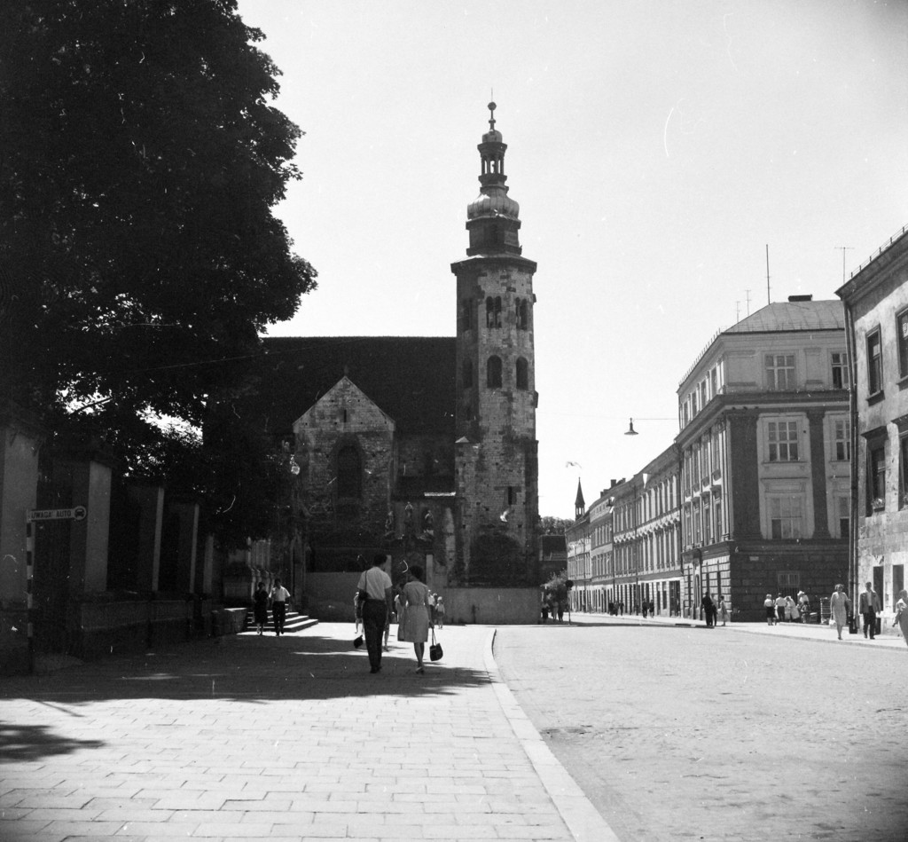 Ulica Grodzka, naprzeciwko kościoła św. Andrzeja