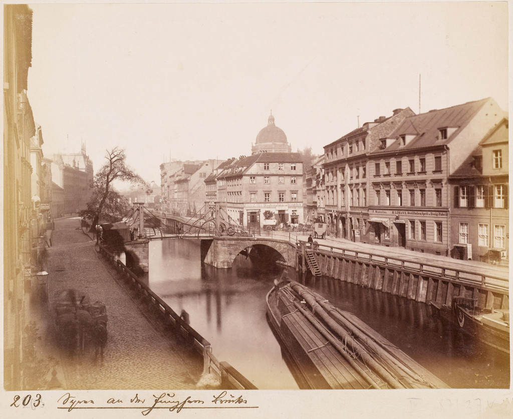 Jungfernbrücke und Schleusengraben, an der Friedrichsgracht
