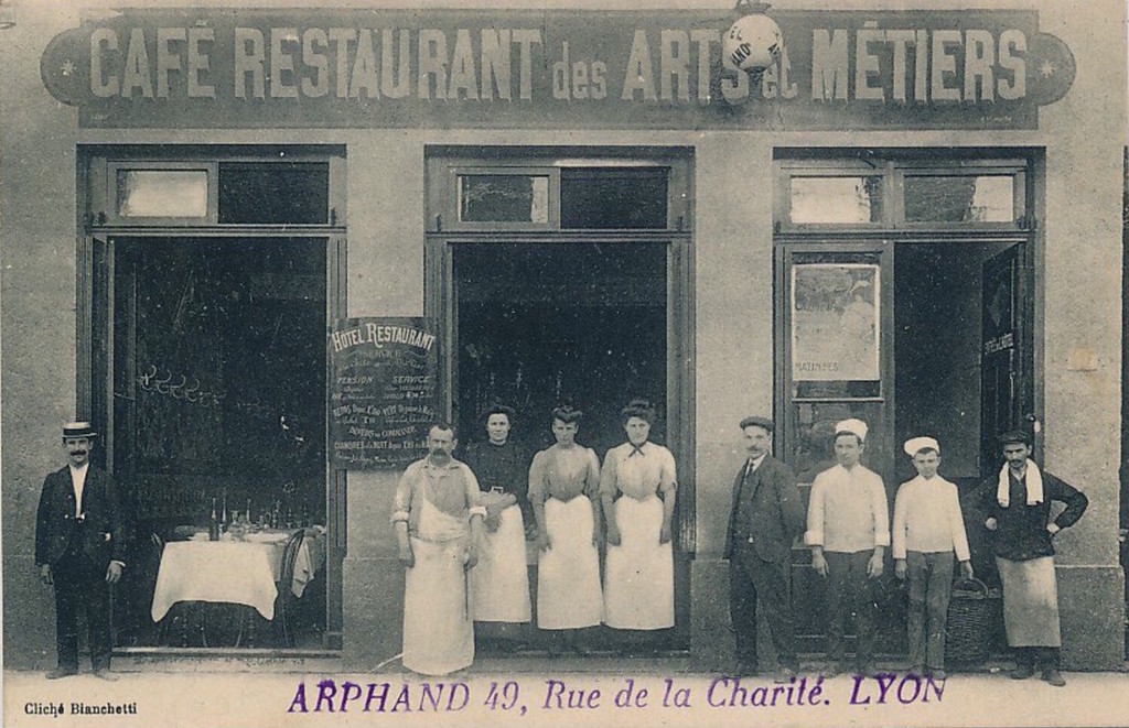 Lyon - Café Restaurant des Arts & Métiers