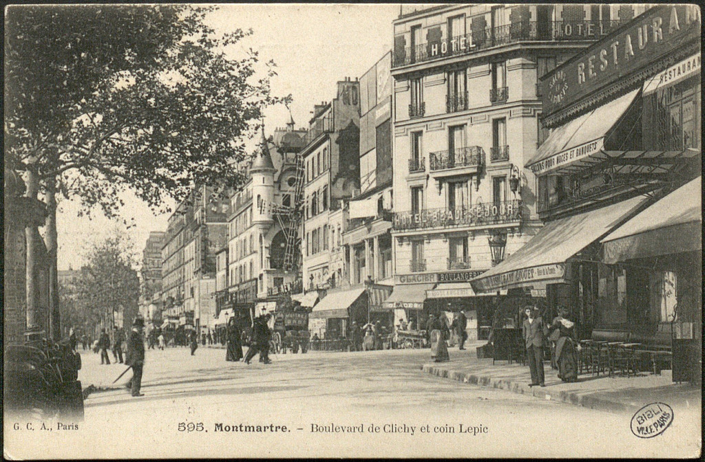 Boulevard de Clichy et coin Lepic