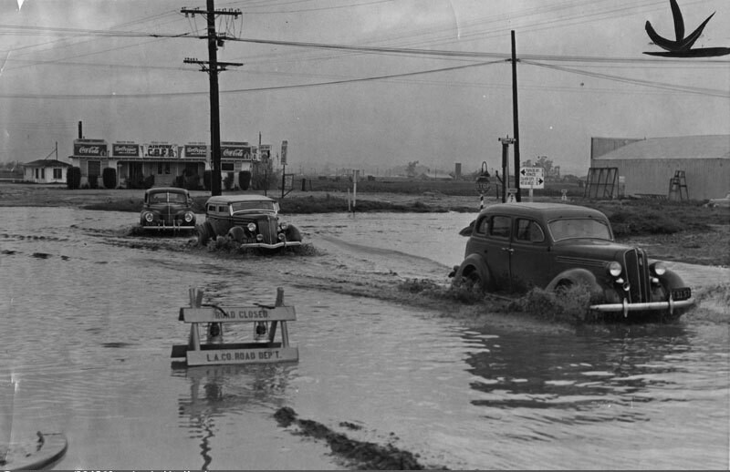 Flooded Jefferson Boulevard