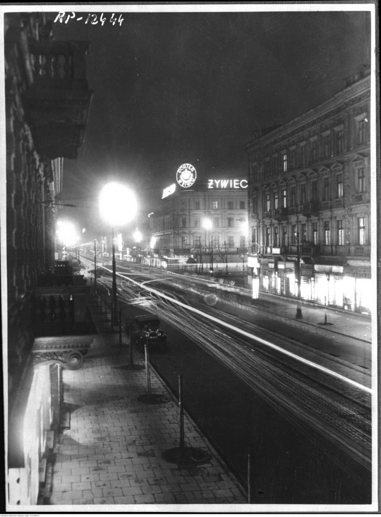 Ulica Marszałkowska nocą