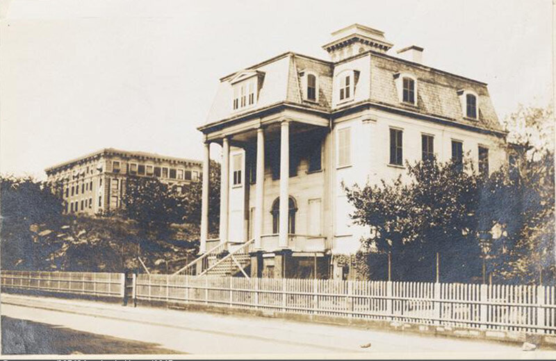 Watt-Pinkney Mansion