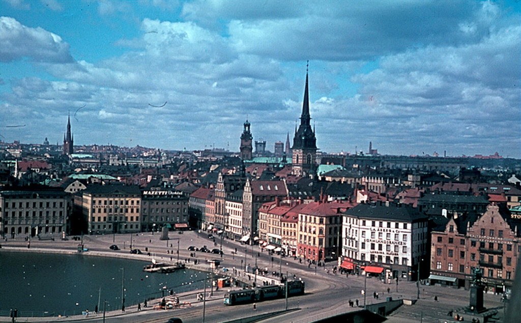 Utsikt från Katarinahissen över Slussen och Gamla Stan norrut. Till vänster Kornhamnstorg