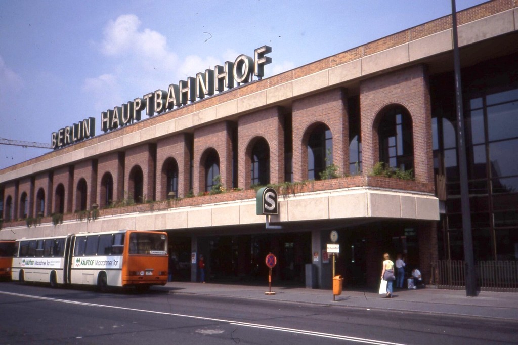 Hauptbahnhof (heute Ostbahnhof) nach dem Umbau von 1987