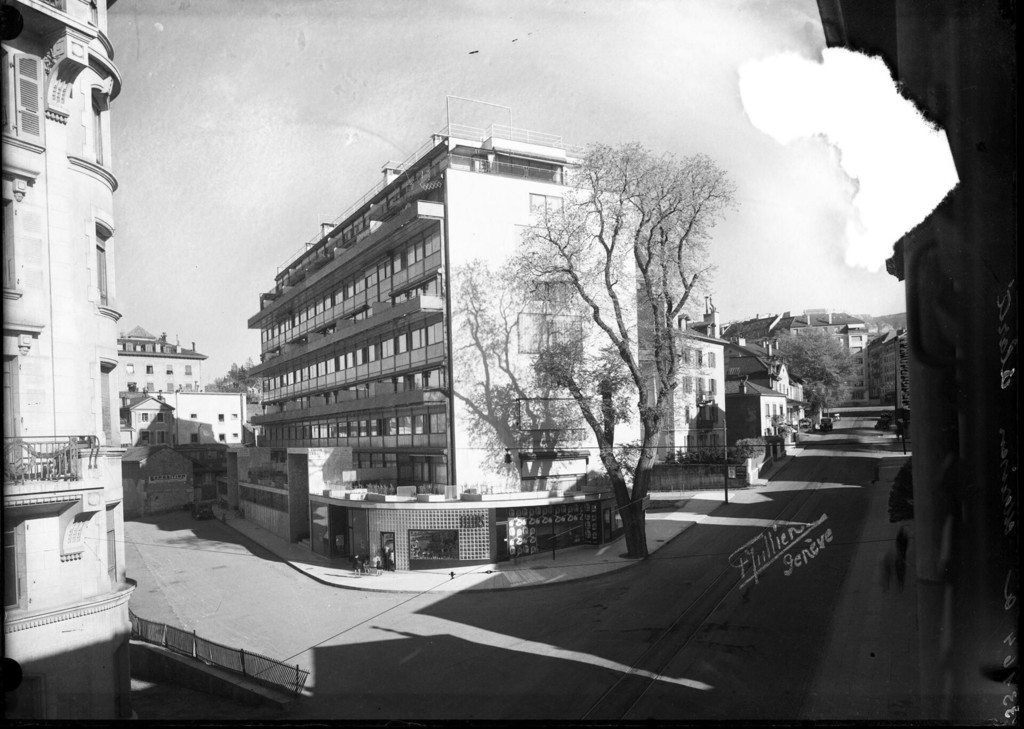 Rue Saint-Laurent: vue de l'immeuble Clarté