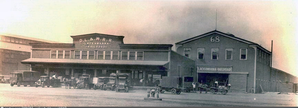Delaware, Lackawanna & Western Railroad Freight Station / Pier 68 - May 29, 1931
