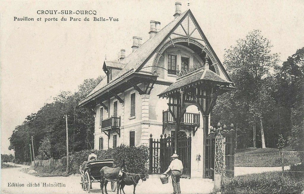 Crouy-sur-Ourcq. Pavillon et porte du parc de Belle-Vue