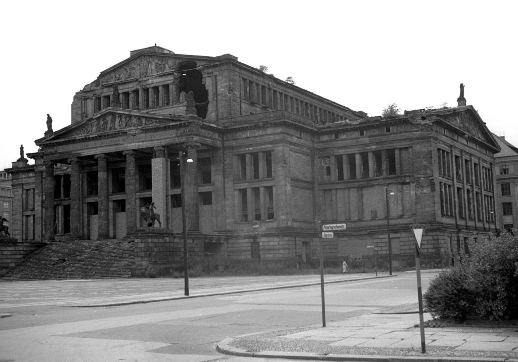 Ruine des Schauspielhauses am Gendarmenmarkt